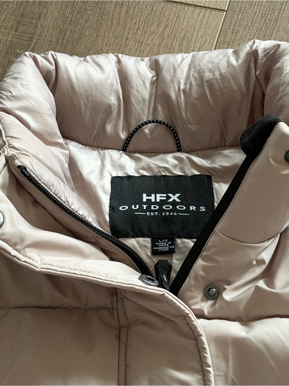 HFX Outdoors Puffer Vest Women Large Beige Snap Zip & Pockets Polyester Hiking - Picture 3 of 10